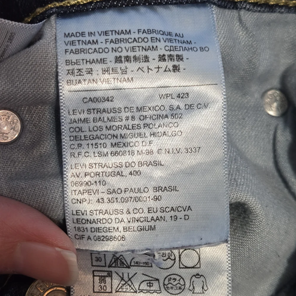 Levi's Men's 505 Straight‎ Leg Dark Blue Jeans - Size 38×32